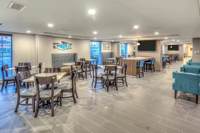 MainStay Suites Oakbrook Terrace - Chicago 4