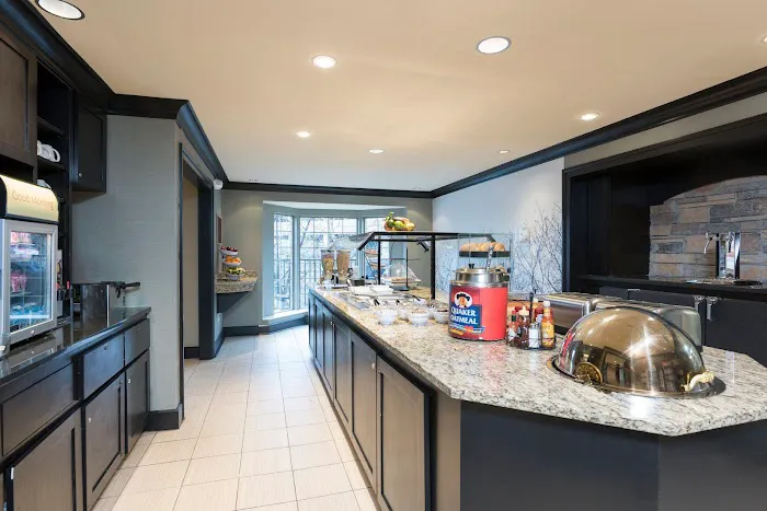 Staybridge Suites Chicago-Oakbrook Terrace by IHG 4