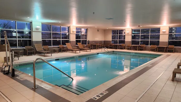 Hyatt House Chicago / Oak Brook 4