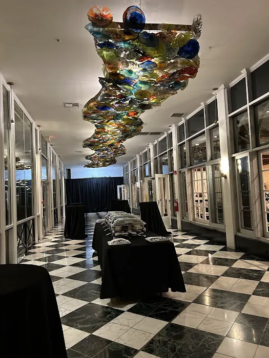 The Drake Oak Brook 4
