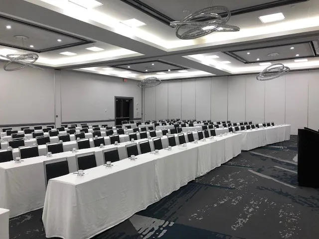 DoubleTree Suites by Hilton Hotel & Conference Center Chicago-Downers Grove 4