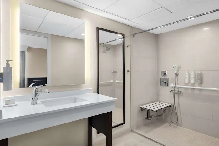 Hampton Inn & Suites Downers Grove Chicago 4