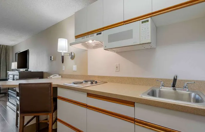 Extended Stay America Select Suites - Chicago - Lombard - Oak Brook 4