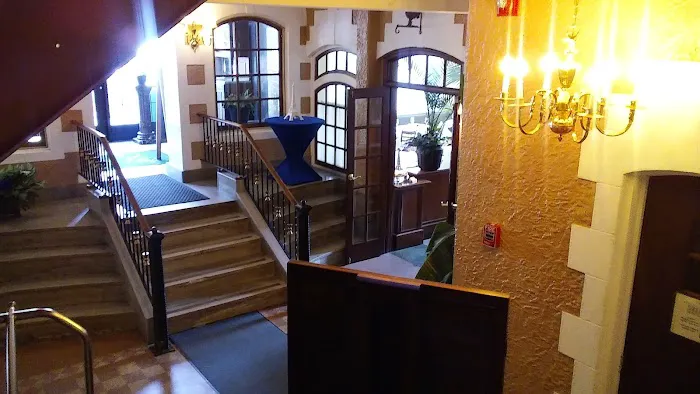 The Write Inn 4