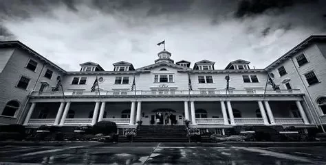 Hotels That Offer Local Ghost-Story Tours for Thrill-Seeking Travelers