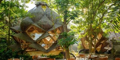 Hotels with Floating Gardens or Green Features — A New Era of Eco-Luxury Travel