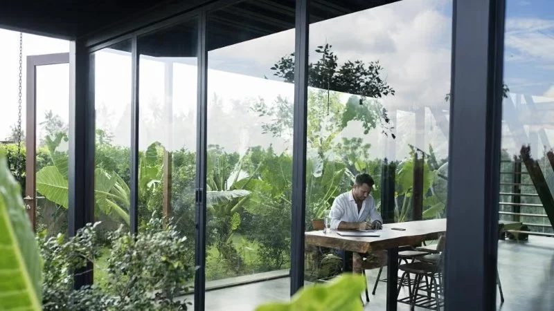 How Hotels Are Using Renewable Energy to Improve Sustainability