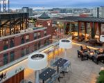 Best Hotels That Host Rooftop Silent Concerts for a Unique Experience