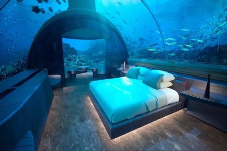 Hotels That Provide In-Room Water & Visual Environments: The Future of Relaxing Stays