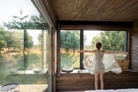 Hotels That Provide In-Room Nature Sound Projects for Better Rest