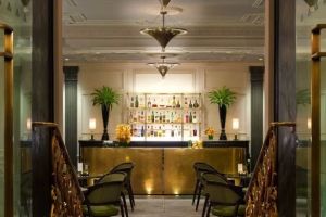 Hotels That Offer Live Local Music in Lobby