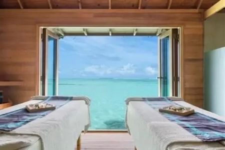 Discover the Best Hotels Offering Seasonal Packages for Every Traveler