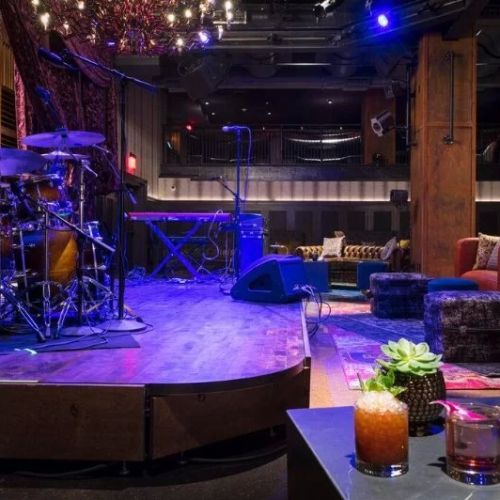 Hotels in Nashville That Blend Music & Stay