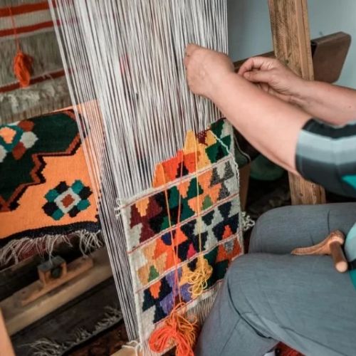Hotels with Local Weaving & Textile Workshops for a Unique Cultural Experience