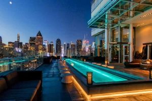 Hotels with Great Views of Skylines After Dark