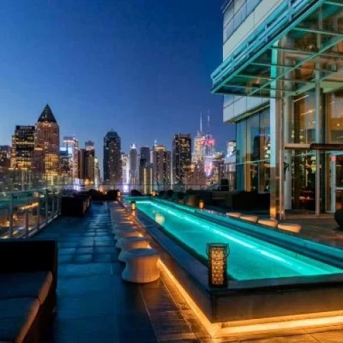 Hotels with Great Views of Skylines After Dark