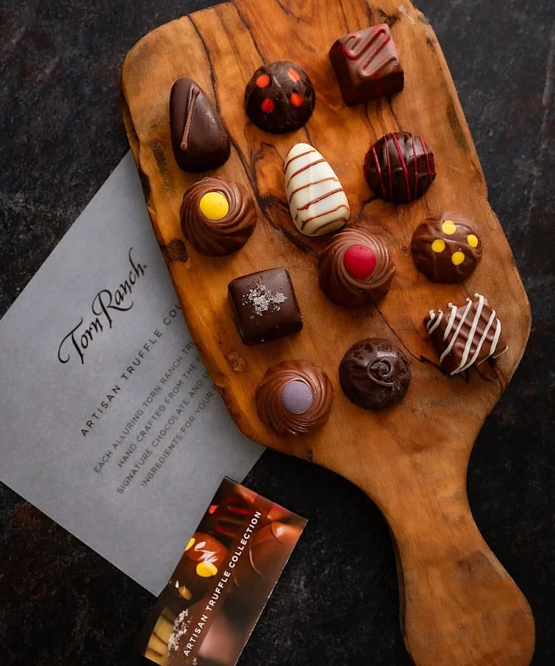 Hotels That Provide In-Room Artisan Snacks for a Unique Stay