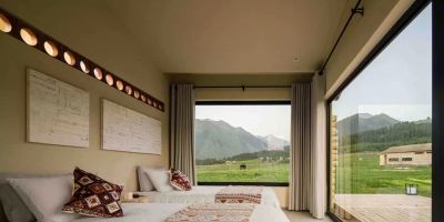 Hotels That Offer Interactive Local Map Guides for a Unique Stay