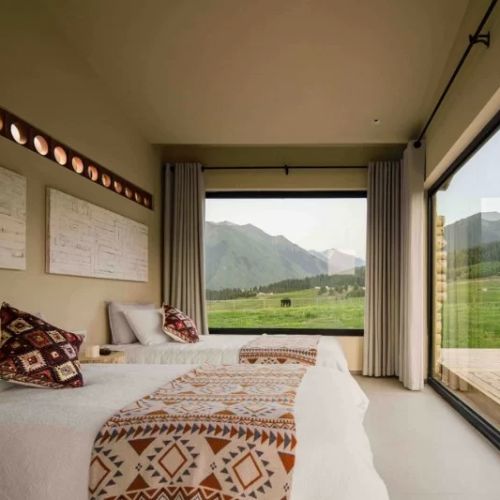 Hotels That Offer Interactive Local Map Guides for a Unique Stay