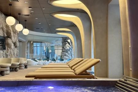 Hotels That Feature Kinetic Art Installations: A Unique Blend of Art and Hospitality